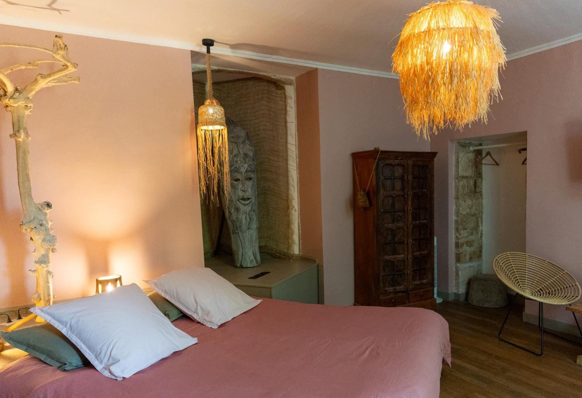 L'Abbaye Saint Michel Bed & Breakfast Tonnerre Bagian luar foto