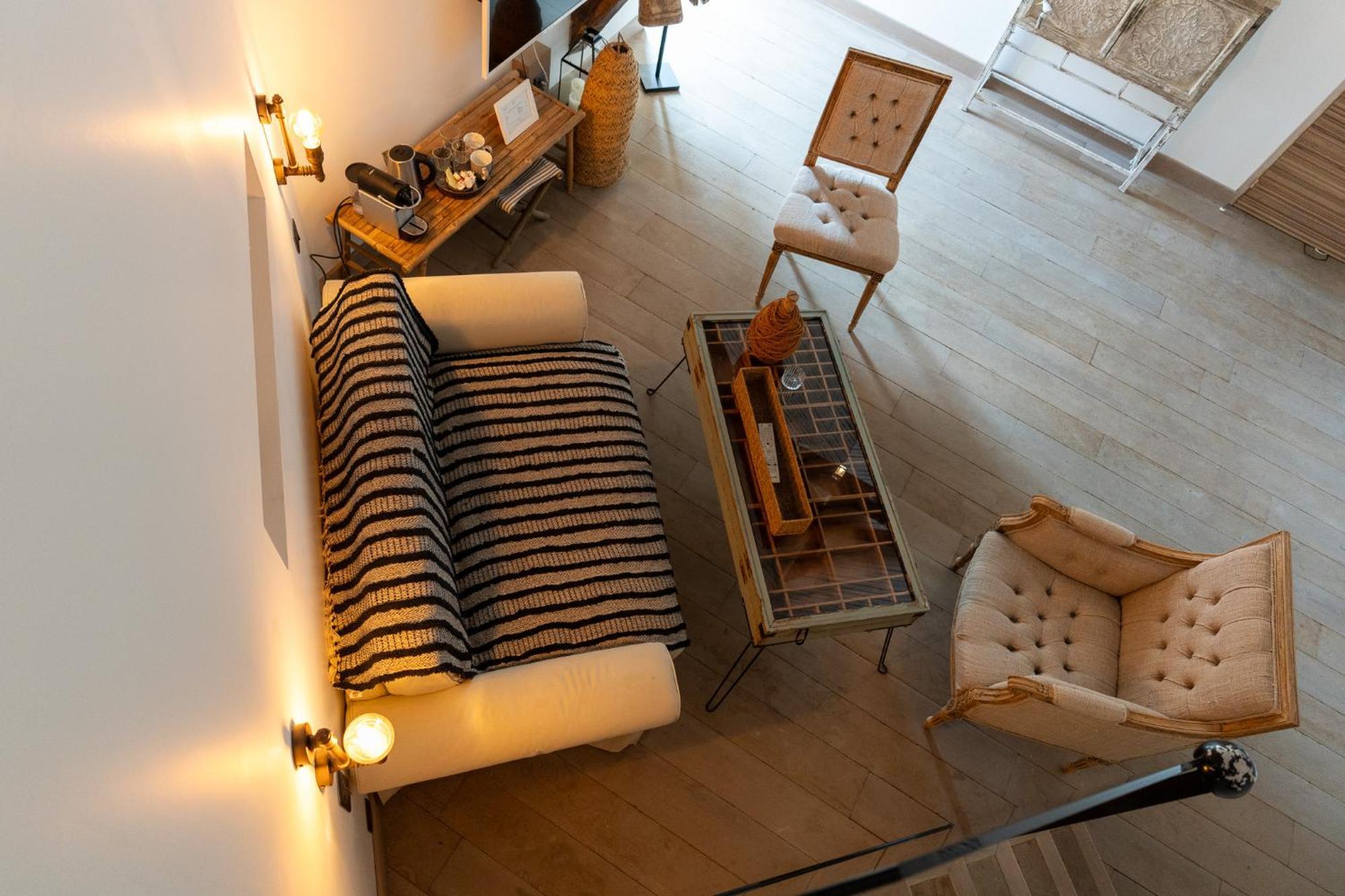 L'Abbaye Saint Michel Bed & Breakfast Tonnerre Bagian luar foto