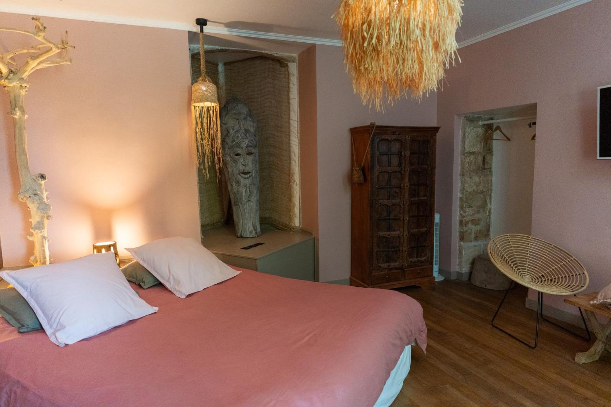 L'Abbaye Saint Michel Bed & Breakfast Tonnerre Bagian luar foto