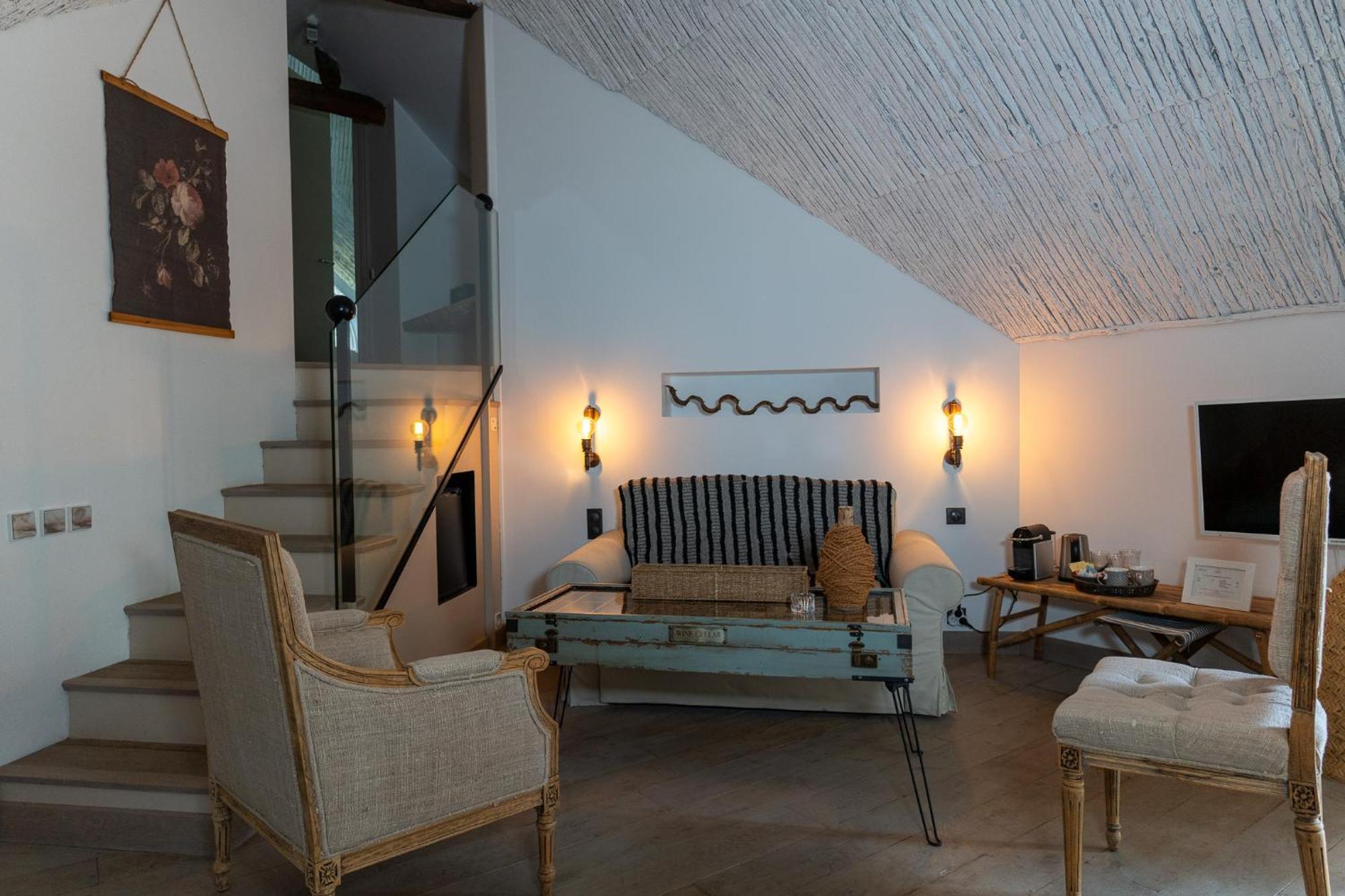 L'Abbaye Saint Michel Bed & Breakfast Tonnerre Bagian luar foto
